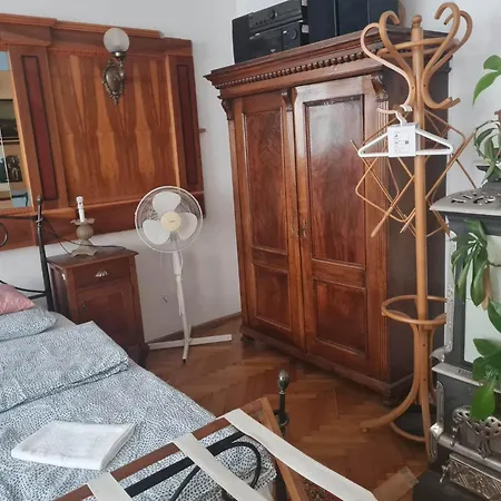 Отель Panoramas A Koezpontban Тихань